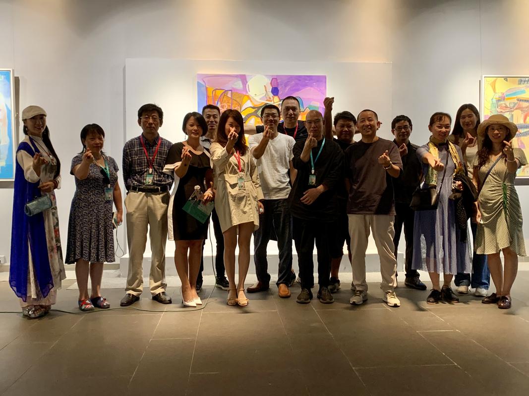 并且在翻译黄可,顾问陈晓峰,协办麦壳金属创客刘城荣老师的共同推动下